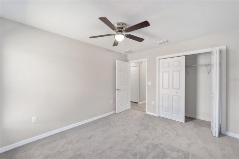 House in Summerfield, Florida 3 bedrooms, 144.18 sq.m. № 1725470 - photo 11