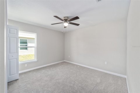 House in Summerfield, Florida 3 bedrooms, 144.18 sq.m. № 1725470 - photo 13