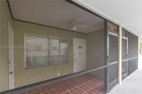 Condominio en venta en Hollywood, Florida, 1 dormitorio, 55.46 m2 № 1864495 - foto 24