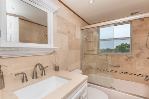 Condominio en venta en Hollywood, Florida, 1 dormitorio, 55.46 m2 № 1864495 - foto 19