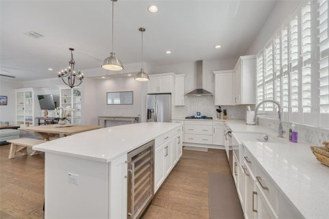 Townhouse in Redington Beach, Florida 3 bedrooms, 223.24 sq.m. № 1592020 - photo 9