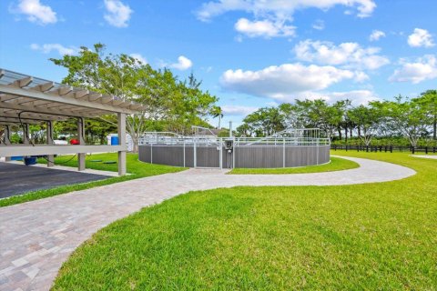 House in Wellington, Florida 2 bedrooms, 251.39 sq.m. № 2182454 - photo 20