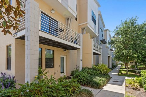 Townhouse in Saint Petersburg, Florida 4 bedrooms, 204.85 sq.m. № 2221478