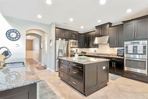 House in Wesley Chapel, Florida 6 bedrooms, 396.79 sq.m. № 1784940 - photo 13