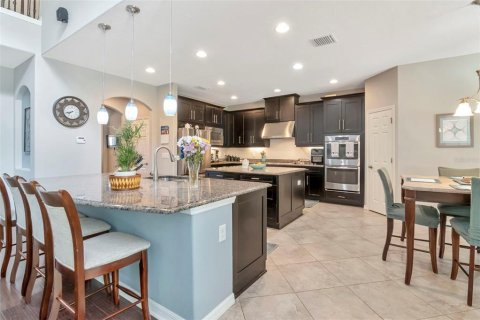 House in Wesley Chapel, Florida 6 bedrooms, 396.79 sq.m. № 1784940 - photo 11