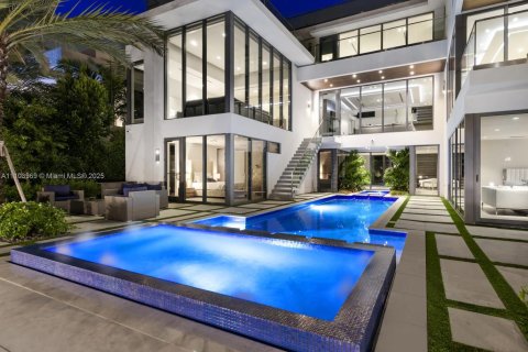 Снять в аренду виллу или дом в Форт-Лодердейл, Флорида 6 спален, 608.05м2, № 2015325 - фото 7