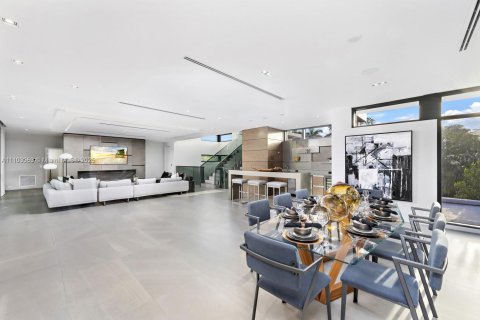 Снять в аренду виллу или дом в Форт-Лодердейл, Флорида 6 спален, 608.05м2, № 2015325 - фото 11