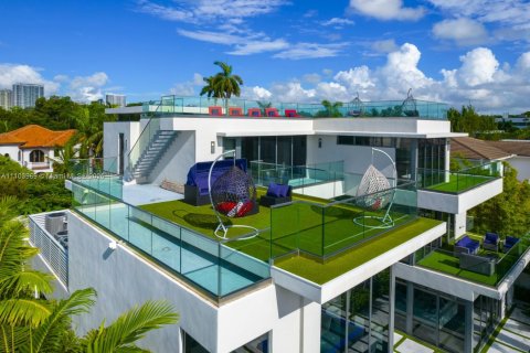 Снять в аренду виллу или дом в Форт-Лодердейл, Флорида 6 спален, 608.05м2, № 2015325 - фото 25