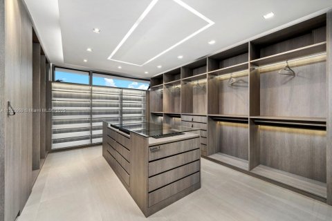 Снять в аренду виллу или дом в Форт-Лодердейл, Флорида 6 спален, 608.05м2, № 2015325 - фото 20