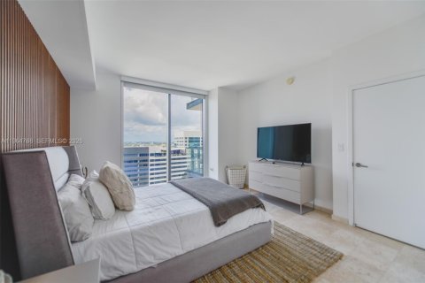 Condo in Miami, Florida, 2 bedrooms  № 2026077 - photo 22