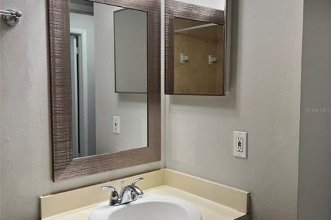 Copropriété à louer à Tampa, Floride: 2 chambres, 75.99 m2 № 1835441 - photo 16