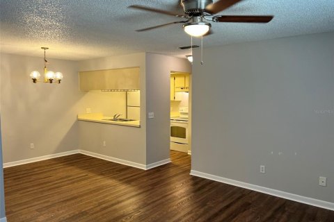 Copropriété à louer à Tampa, Floride: 2 chambres, 75.99 m2 № 1835441 - photo 13