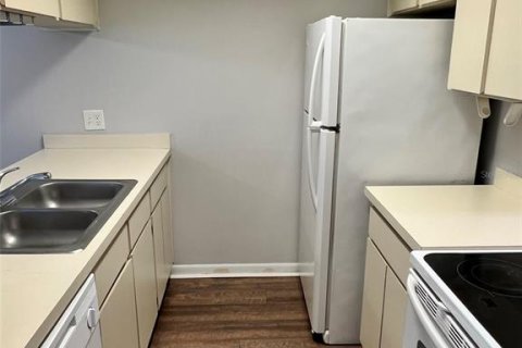 Copropriété à louer à Tampa, Floride: 2 chambres, 75.99 m2 № 1835441 - photo 10