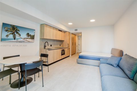 Condo in Miami, Florida № 2279336 - photo 5