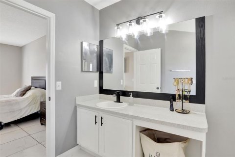 House in Kissimmee, Florida 3 bedrooms, 128.48 sq.m. № 1908552 - photo 17