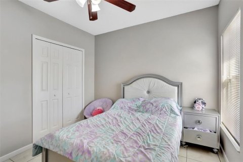 House in Kissimmee, Florida 3 bedrooms, 128.48 sq.m. № 1908552 - photo 21