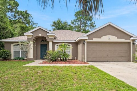 Casa en Homosassa, Florida 4 dormitorios, 199.18 m2 № 2199889