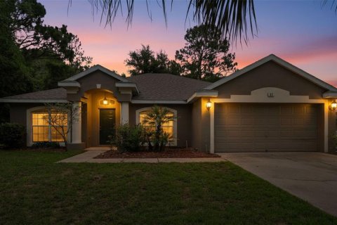 Casa en venta en Homosassa, Florida, 4 dormitorios, 199.18 m2 № 2199889 - foto 2