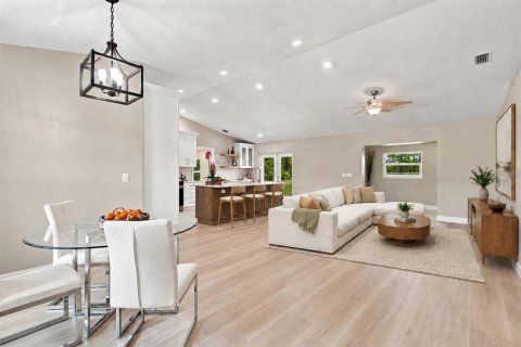 Villa ou maison à vendre à Mims, Floride: 3 chambres, 155.61 m2 № 2334291 - photo 6