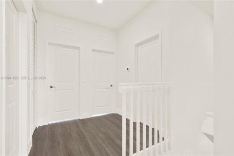 Townhouse in Homestead, Florida 3 bedrooms, 144.74 sq.m. № 1998088 - photo 20