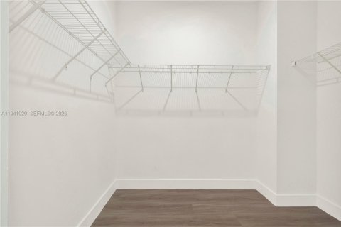 Townhouse in Homestead, Florida 3 bedrooms, 144.74 sq.m. № 1998088 - photo 24