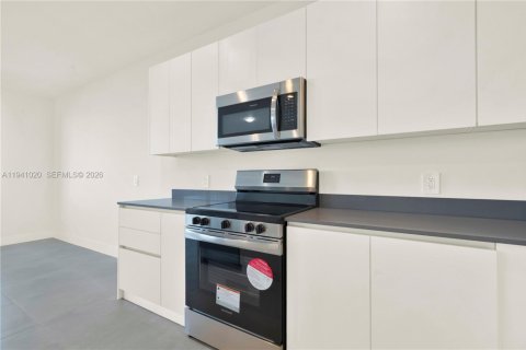 Townhouse in Homestead, Florida 3 bedrooms, 144.74 sq.m. № 1998088 - photo 5