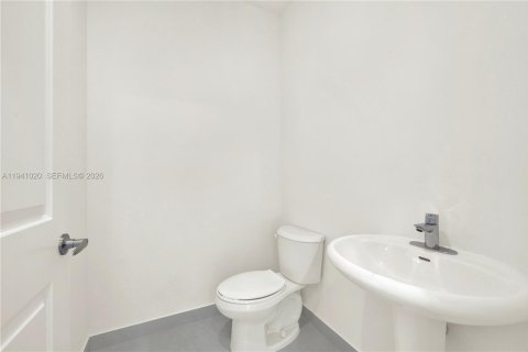 Townhouse in Homestead, Florida 3 bedrooms, 144.74 sq.m. № 1998088 - photo 15