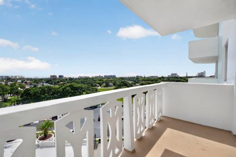 Copropriété à vendre à Daytona Beach, Floride: 1 chambre, 76.37 m2 № 2149529 - photo 2