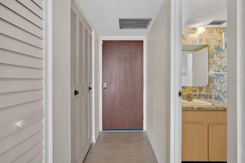 Copropriété à vendre à Daytona Beach, Floride: 1 chambre, 76.37 m2 № 2149529 - photo 5