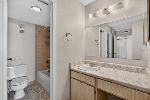 Copropriété à vendre à Daytona Beach, Floride: 1 chambre, 76.37 m2 № 2149529 - photo 19