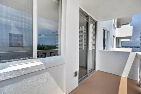 Copropriété à vendre à Daytona Beach, Floride: 1 chambre, 76.37 m2 № 2149529 - photo 25