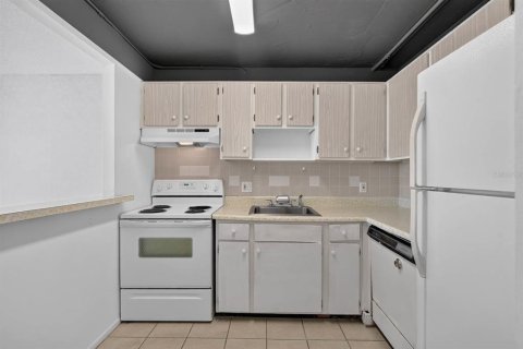 Copropriété à vendre à Daytona Beach, Floride: 1 chambre, 76.37 m2 № 2149529 - photo 11