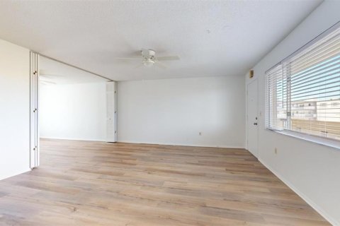 Condominio en venta en Bradenton, Florida, 2 dormitorios, 78.04 m2 № 2115042 - foto 9