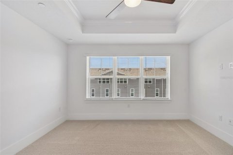 Townhouse in Oviedo, Florida 4 bedrooms, 188.13 sq.m. № 2208809 - photo 17