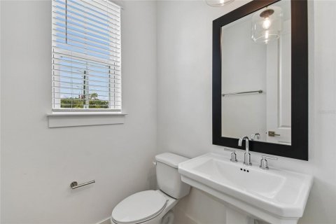 Townhouse in Oviedo, Florida 4 bedrooms, 188.13 sq.m. № 2208809 - photo 15