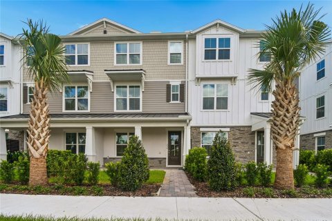 Adosado en Oviedo, Florida 4 dormitorios, 188.13 m2 № 2208809