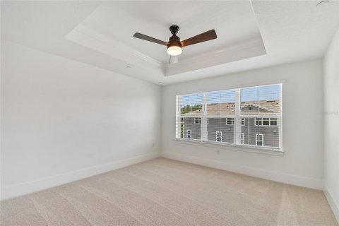 Townhouse in Oviedo, Florida 4 bedrooms, 188.13 sq.m. № 2208809 - photo 16