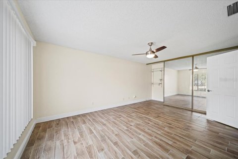 Townhouse in Plant City, Florida 3 bedrooms, 143.26 sq.m. № 1744348 - photo 14