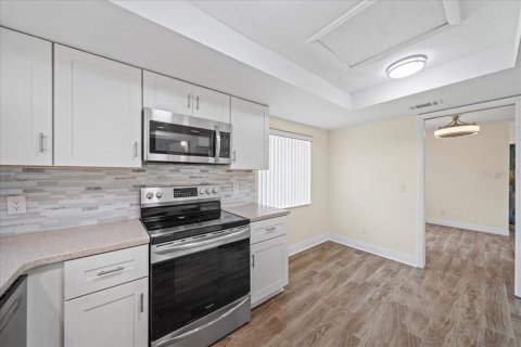 Townhouse in Plant City, Florida 3 bedrooms, 143.26 sq.m. № 1744348 - photo 12