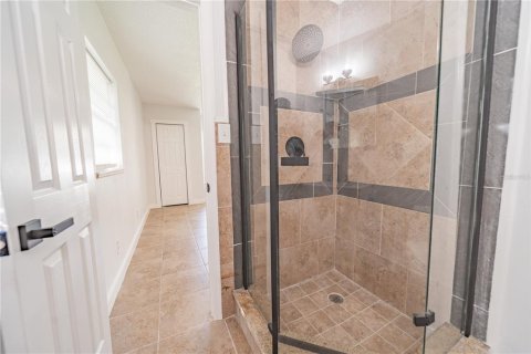 Casa en venta en Deltona, Florida, 5 dormitorios, 206.8 m2 № 1883282 - foto 17