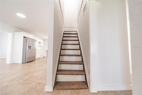 Casa en venta en Deltona, Florida, 5 dormitorios, 206.8 m2 № 1883282 - foto 22