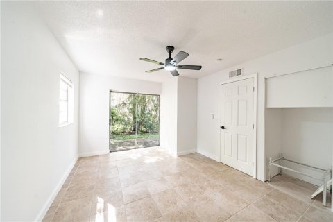 Casa en venta en Deltona, Florida, 5 dormitorios, 206.8 m2 № 1883282 - foto 20