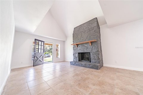 Casa en venta en Deltona, Florida, 5 dormitorios, 206.8 m2 № 1883282 - foto 7