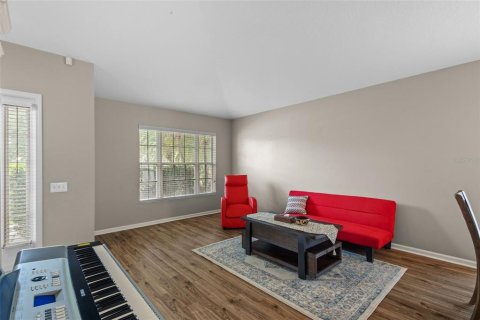 House in Wesley Chapel, Florida 4 bedrooms, 181.72 sq.m. № 1689730 - photo 5