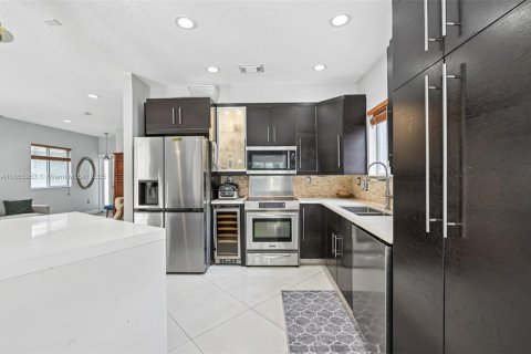 House in Homestead, Florida 4 bedrooms, 163.69 sq.m. № 1897124 - photo 13