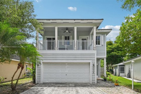 House in Homestead, Florida 4 bedrooms, 163.69 sq.m. № 1897124 - photo 2