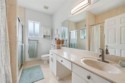 House in Homestead, Florida 4 bedrooms, 163.69 sq.m. № 1897124 - photo 20
