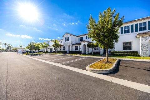 Townhouse in Miami, Florida 3 bedrooms, 123.37 sq.m. № 2026214 - photo 26