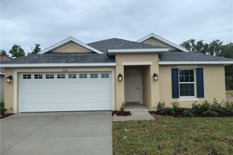 House in Inverness, Florida 3 bedrooms, 140.47 sq.m. № 2394064
