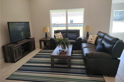 House in Inverness, Florida 3 bedrooms, 140.47 sq.m. № 2394064 - photo 2